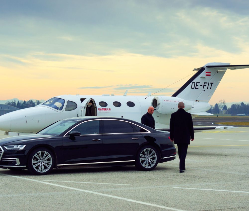 business-traveller-private-jet